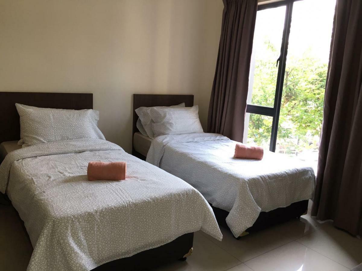 Cozy Swiss Garden Beach Resort Residence Kampung Sungai Karang Екстер'єр фото