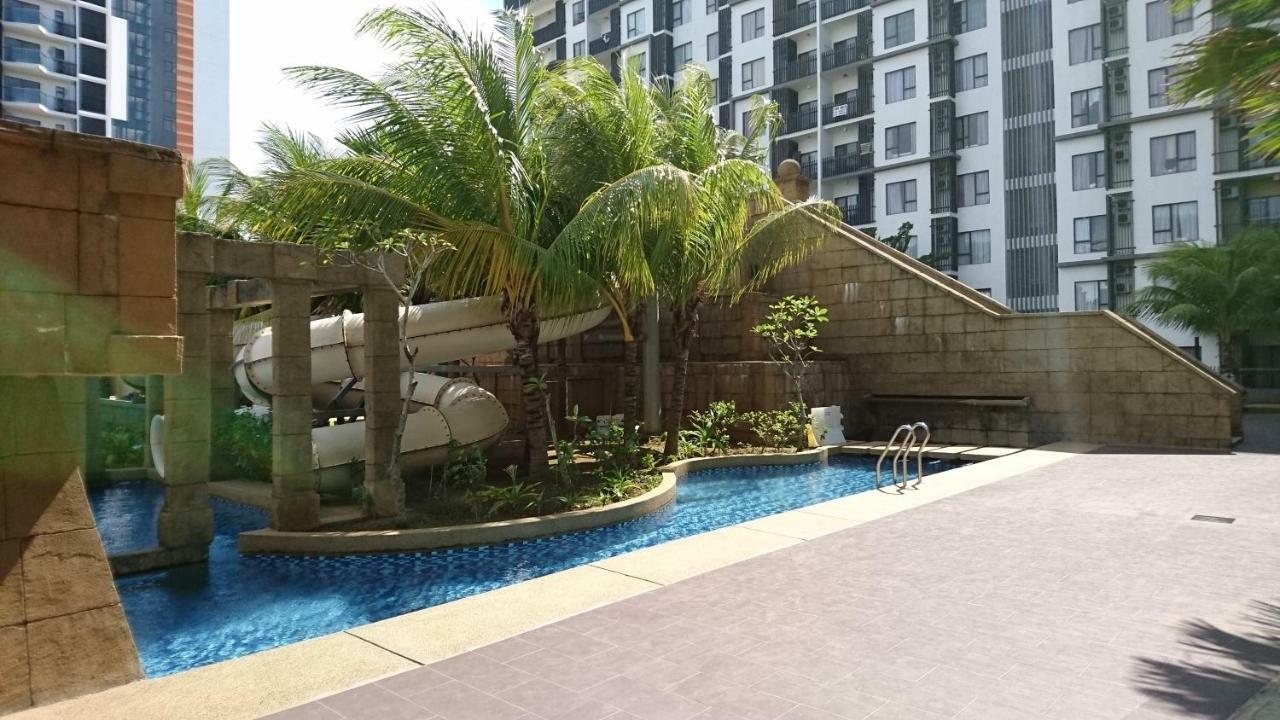Cozy Swiss Garden Beach Resort Residence Kampung Sungai Karang Екстер'єр фото