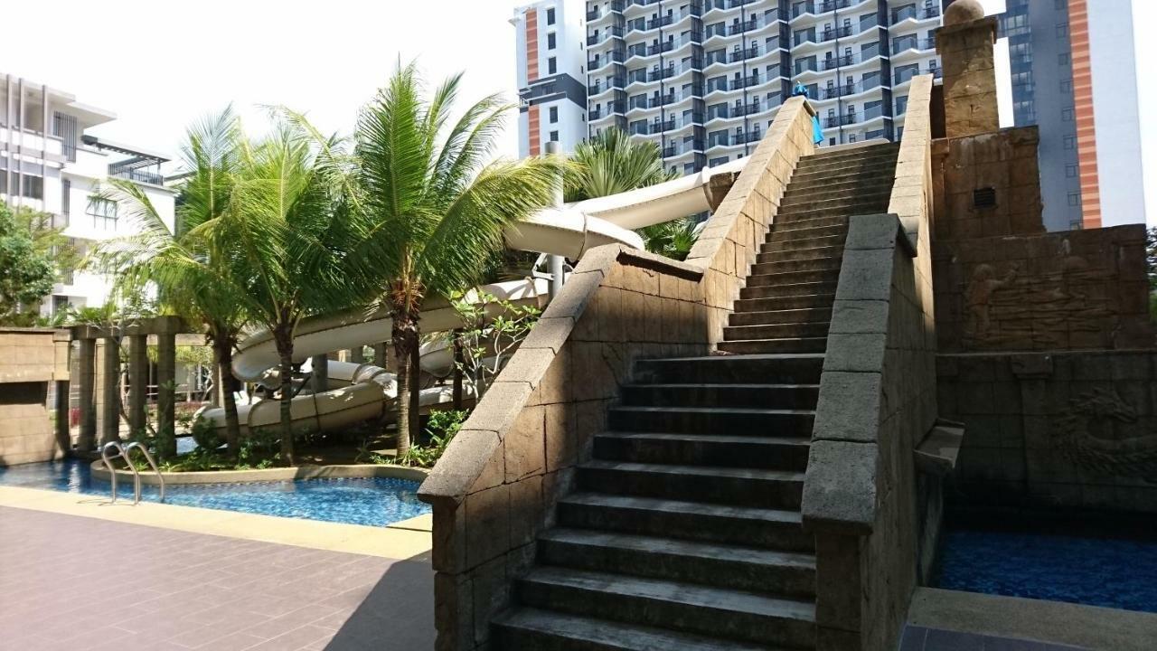 Cozy Swiss Garden Beach Resort Residence Kampung Sungai Karang Екстер'єр фото