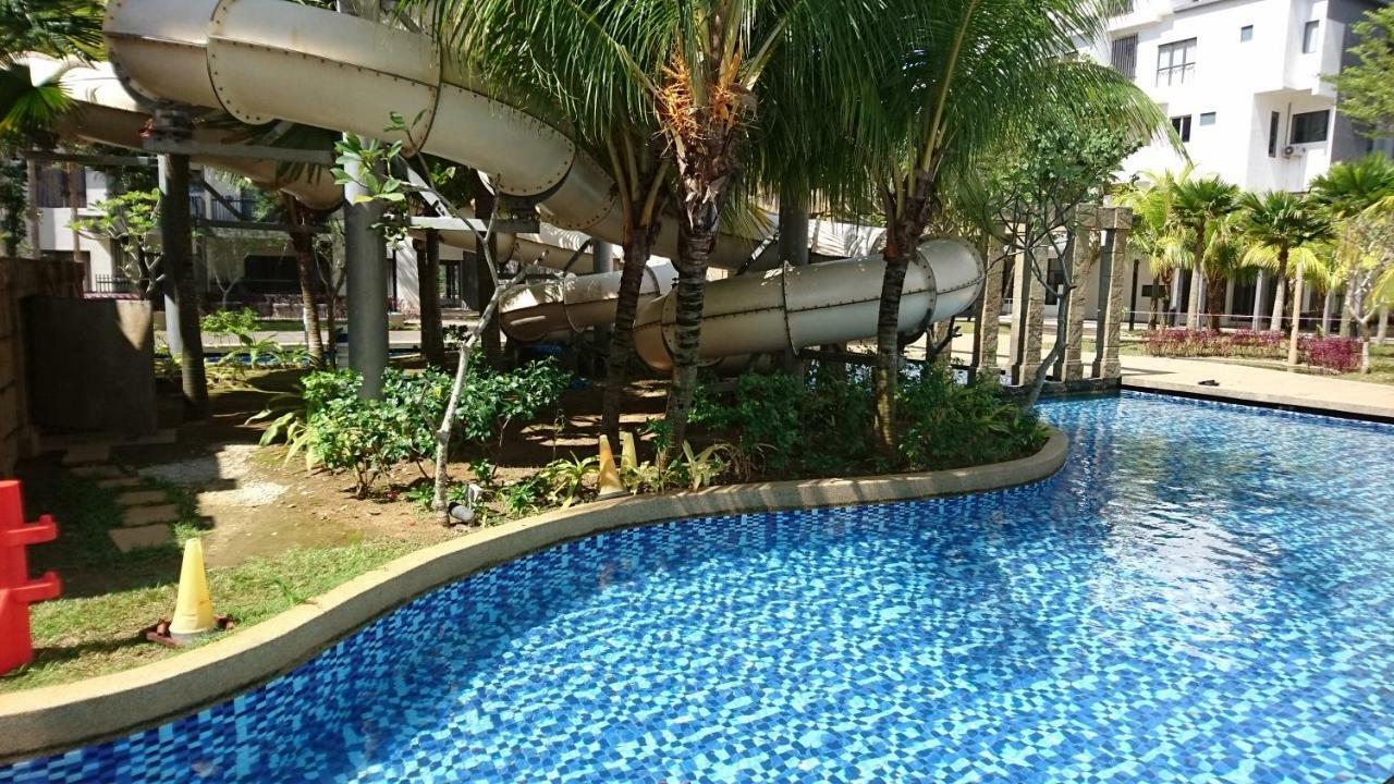 Cozy Swiss Garden Beach Resort Residence Kampung Sungai Karang Екстер'єр фото