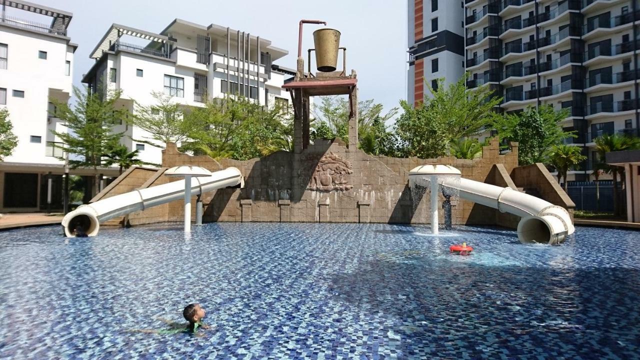 Cozy Swiss Garden Beach Resort Residence Kampung Sungai Karang Екстер'єр фото